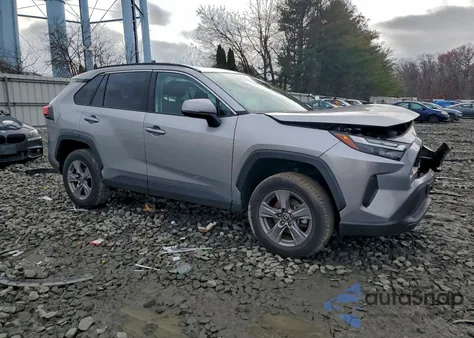 2024 Toyota Rav4 Xle z USA, uszkodzony, nr VIN 2T3P1RFV1RC485021